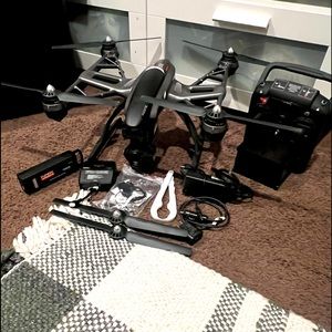 Grey Yuneec q500,Drone
